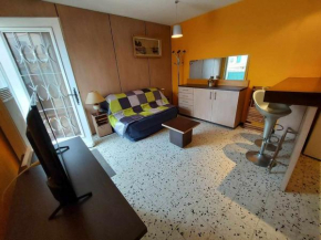 Studio climatisé pour 2 avec parking privé au cœur de Marseillan - FR-1-326-804